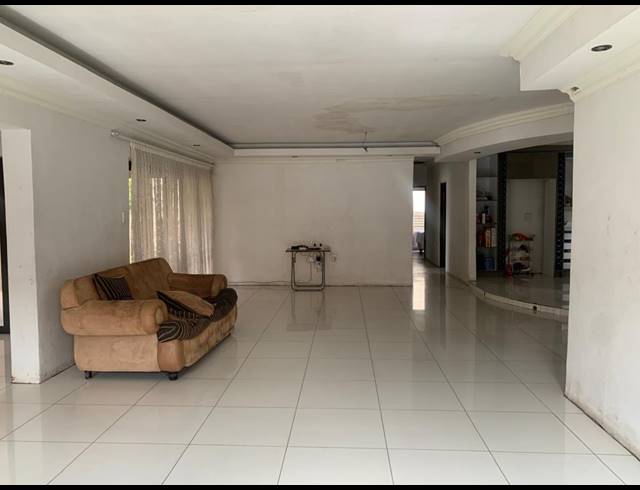 3 BEDROOM HOUSE FOR SALE IN VANDERBIJLPARK SE 6